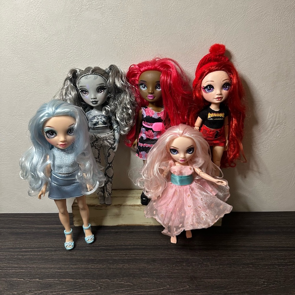 Rainbow High Dolls lot of 5